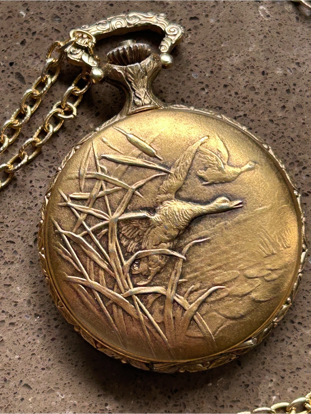Vintage Ever-Swiss 17-Jewel Pocket Watch – Hunting Dog & Duck Hunter Case Works